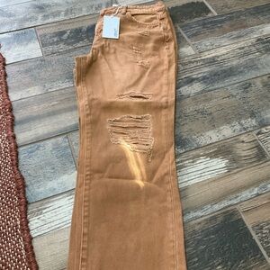 NWT Vervet tan distressed ankle pants size 29